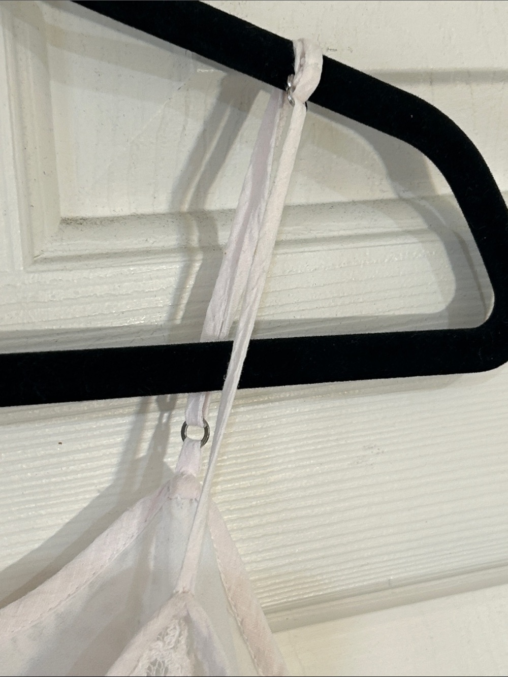 BCBGMaxAzria White Lace Trim Asymmetrical Lace & Mesh Panel Flowy Camisole MED - Picture 8 of 8